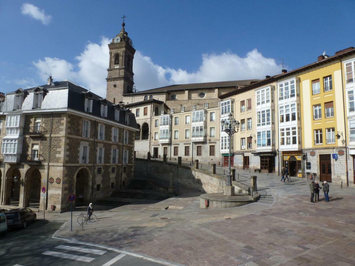 Hostal Del Arquitecto Vitoria-Gasteiz Exterior photo
