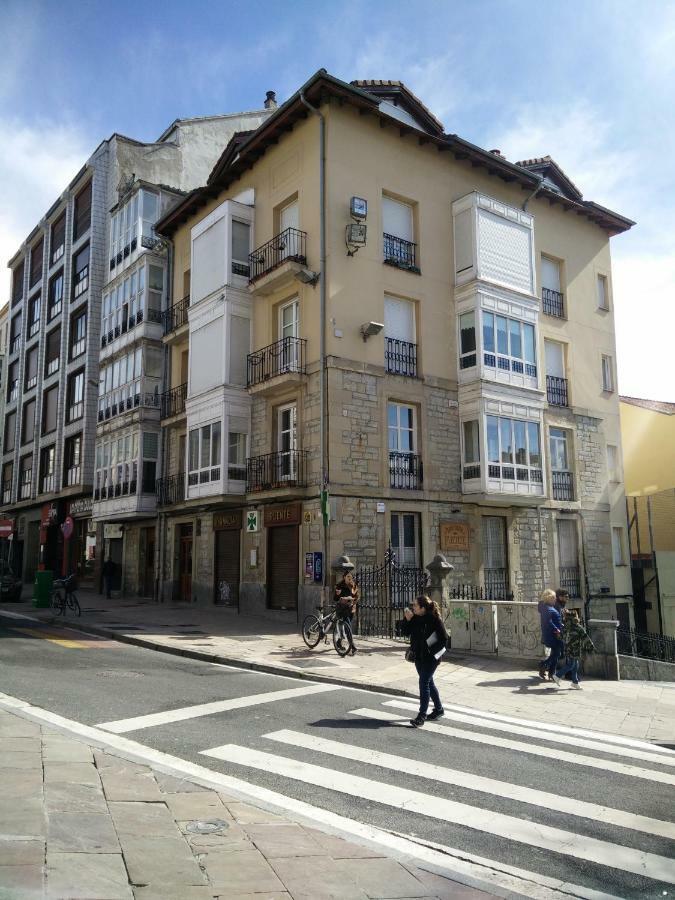Hostal Del Arquitecto Vitoria-Gasteiz Exterior photo